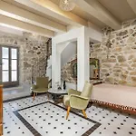 Luxurious In With Wifi Mundanije